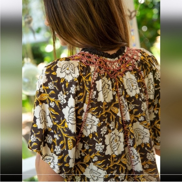 Natural Life Lorelai Midi Dress Size Small Floral Boho Embroidered Peasant - Picture 3 of 9